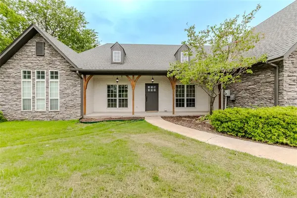 9800 E 510 RD, Claremore, OK 74019