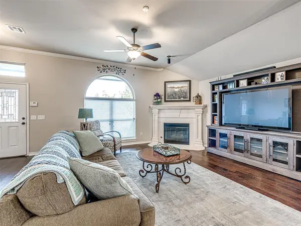 19324 Taggert DR, Edmond, OK 73012