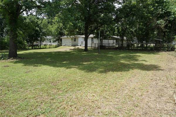 806 S 2nd ST, Davis, OK 73030