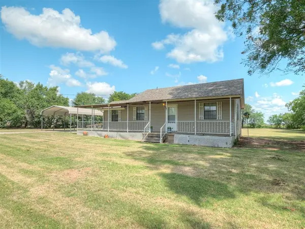 202 W 7th ST, Amber, OK 73004
