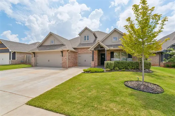 19012 Grove Pkwy, Edmond, OK 73012