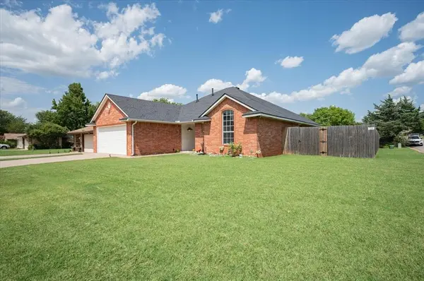 12400 Fox Run DR, Oklahoma City, OK 73142