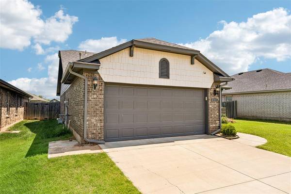 3109 Red Cedar WAY, Norman, OK 73069