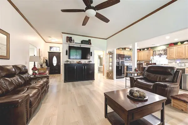 16008 Vicki DR, Oklahoma City, OK 73170