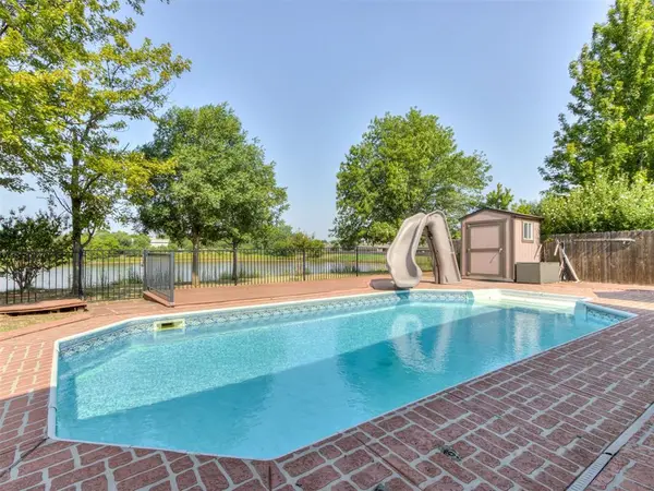 12509 Kingsgate DR, Oklahoma City, OK 73170