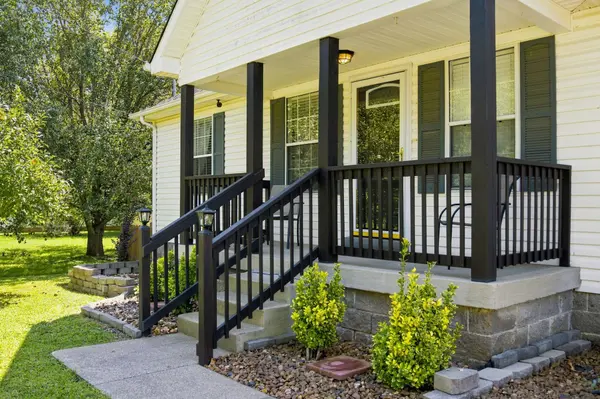 128 Jones Mill Rd, La Vergne, TN 37086