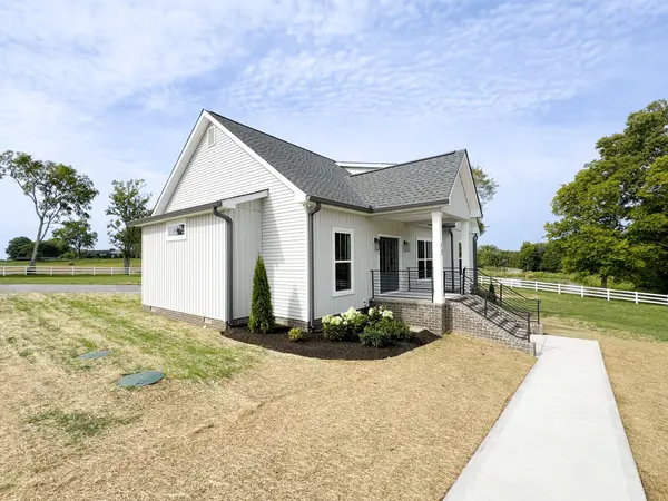 55 Cobb Rd, Castalian Springs, TN 37031