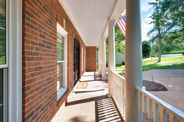 521 Grand Oaks Dr, Brentwood, TN 37027