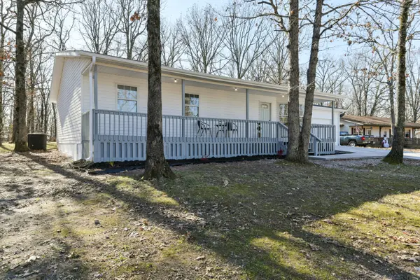 344 Shiloh Lane, Kimberling City, MO 65686