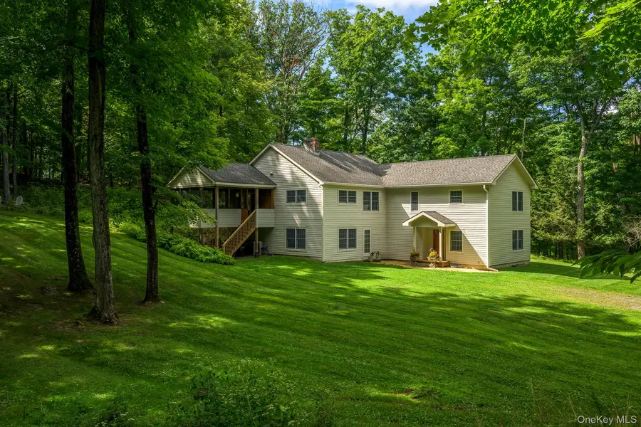 219 Roche DR, Ancramdale, NY 12503