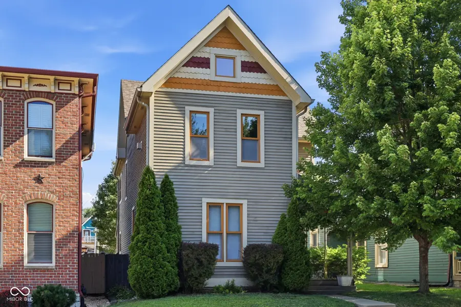 1206 E New York ST, Indianapolis, IN 46202