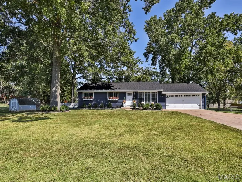 1443 Marsh AVE, Ballwin, MO 63011