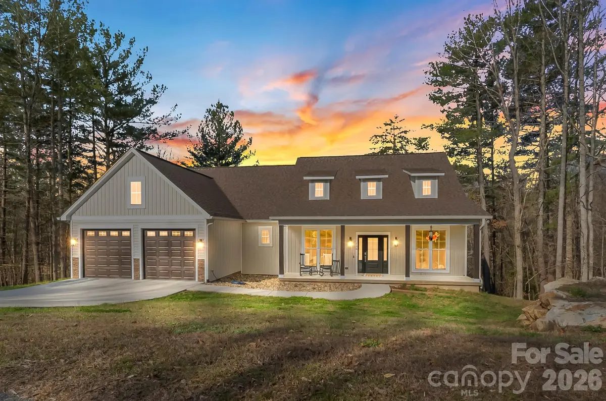 126 Doe Path CIR, Hudson, NC 28638