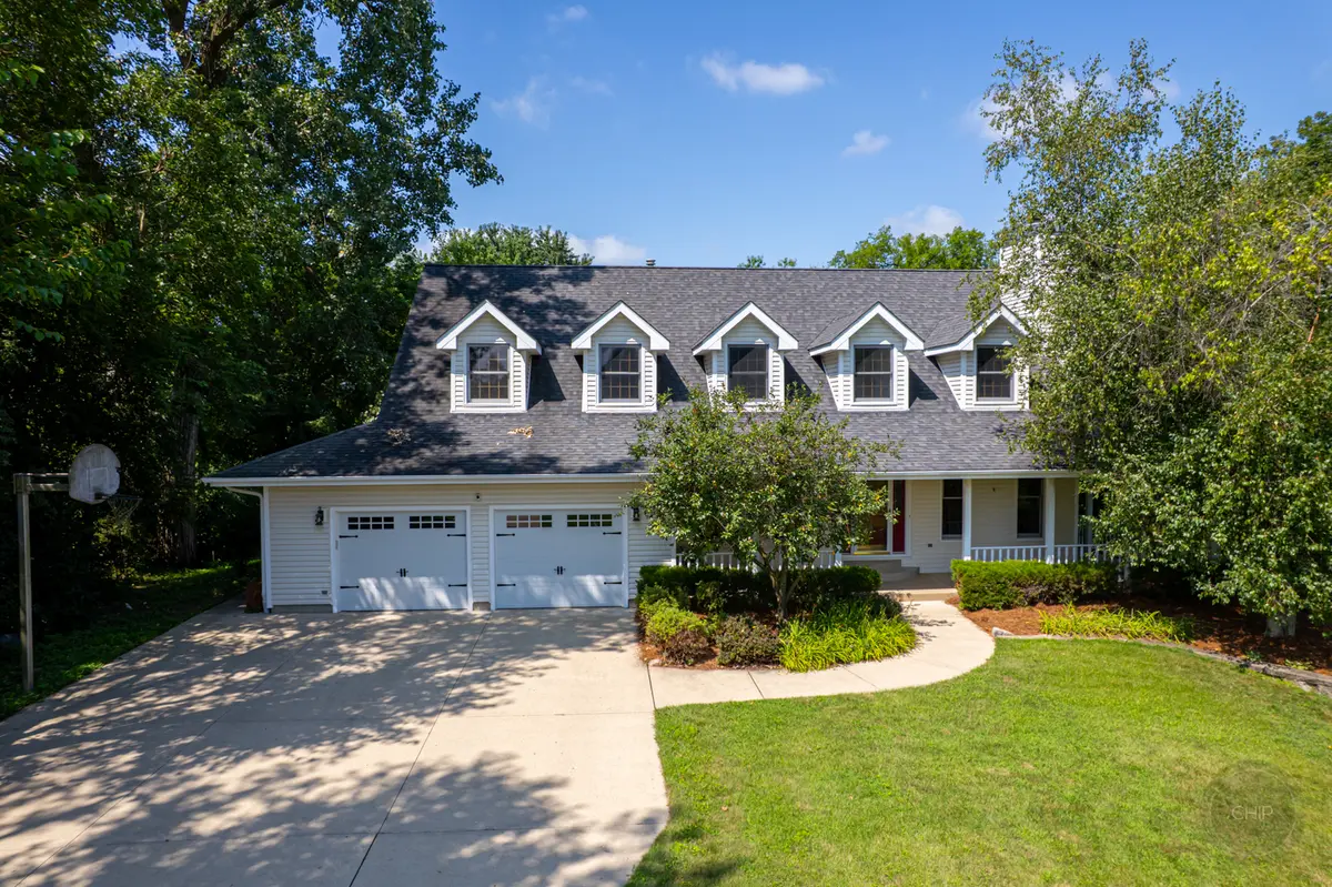 12n136 Berner DR, Elgin, IL 60120