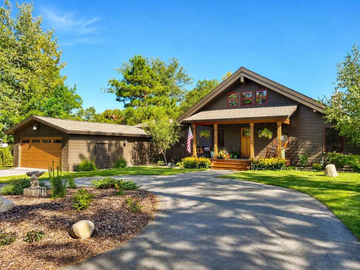 29790 Lakeshore DR, Pequot Lakes, MN 56472