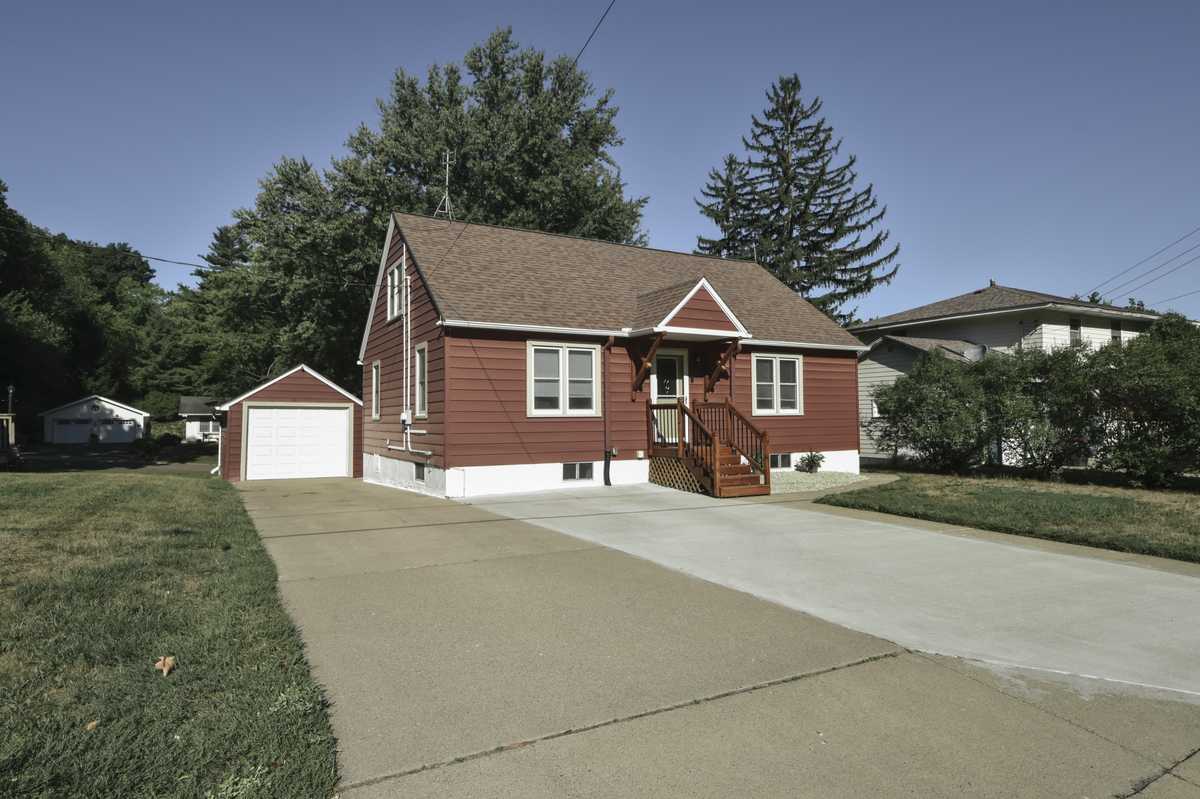 1616 Greenwood ST, Red Wing, MN 55066