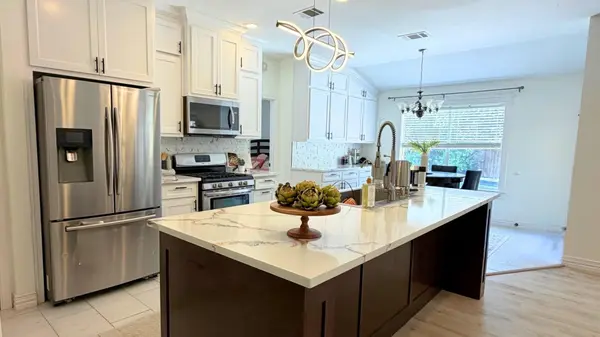 3228 Arroyo Bluff LN, Round Rock, TX 78681