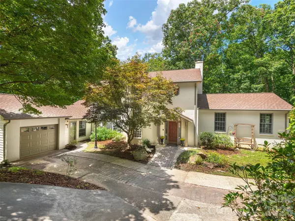 608 Upper Sondley DR, Asheville, NC 28805