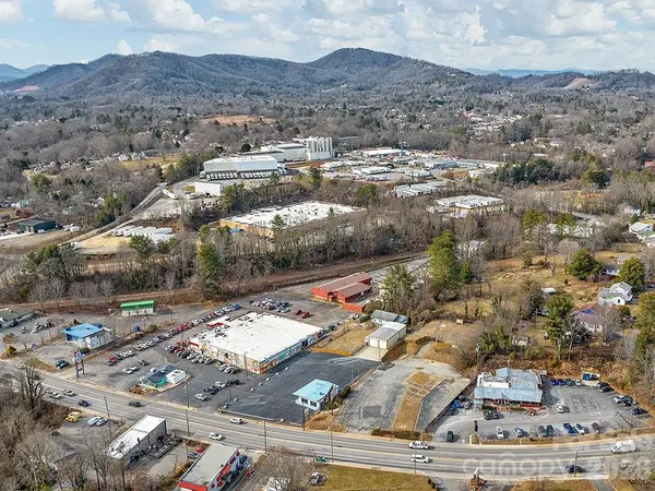 15 Gill ST, Asheville, NC 28805