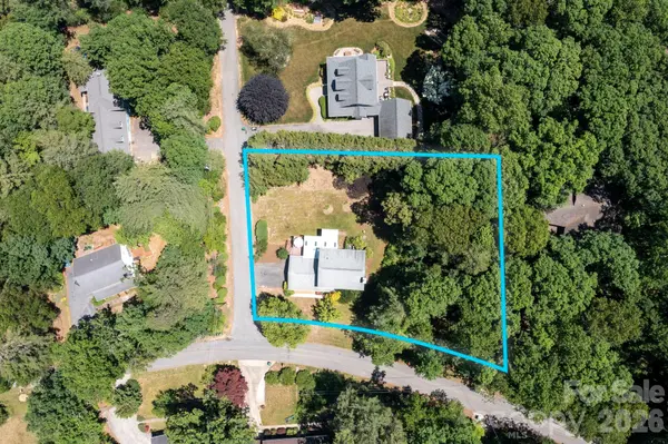 109 Lovers Loop RD, Asheville, NC 28803