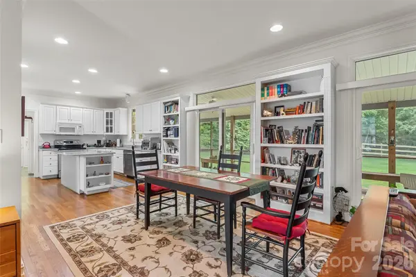 6 Southbrook DR, Fletcher, NC 28732