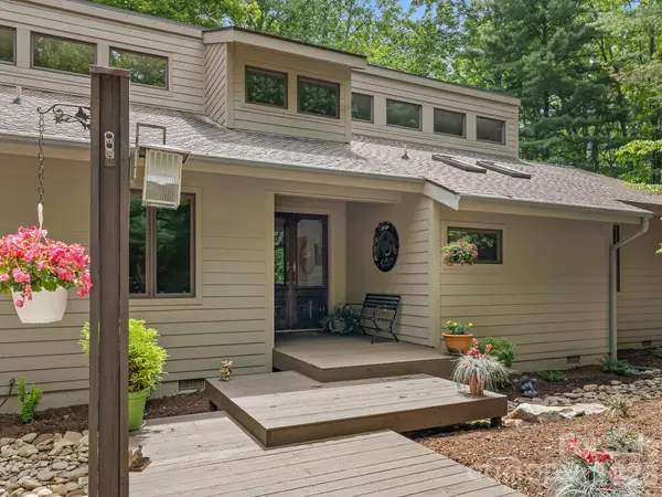 1370 Salola LN, Brevard, NC 28712