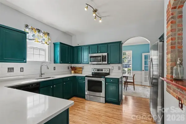 10878 Store House CT, Davidson, NC 28036