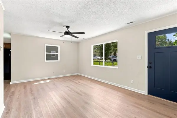 2141 Normandy LN, Kansas City, KS 66106