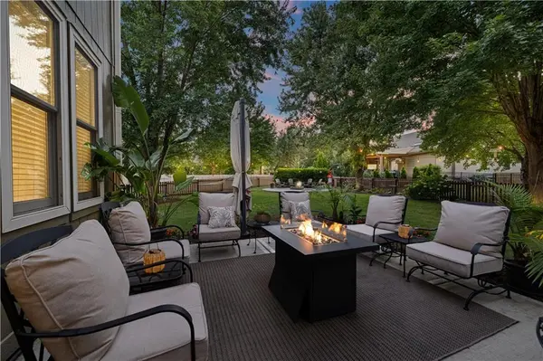 13708 BELINDER ST, Leawood, KS 66224