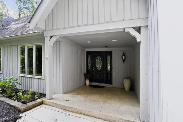 118 White Horse LN, Fishers, IN 46038
