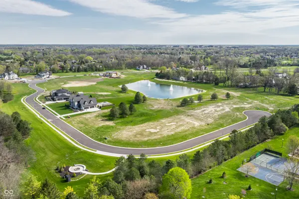 1841 Asherwood LN, Carmel, IN 46032