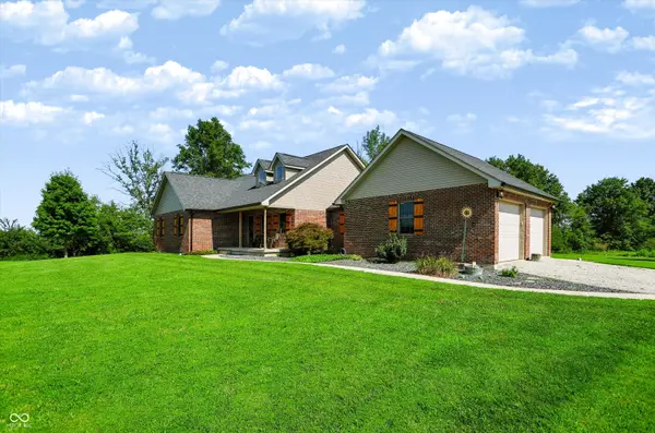 9145 E 700 N, Hope, IN 47246
