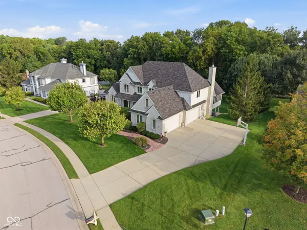 6106 Whitetail RUN, Greenwood, IN 46143