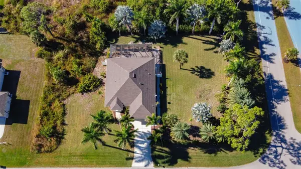 101 & 103 WAHOO DR, Rotonda West, FL 33947