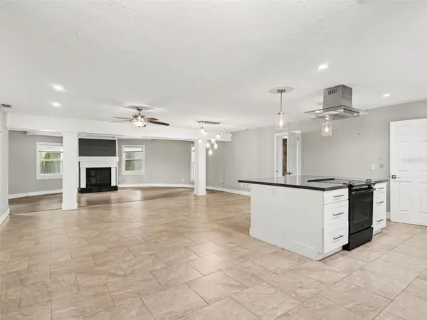 2746 HIBISCUS ST, Sarasota, FL 34239