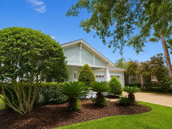 8119 HAMPTON LAKE DR, Tampa, FL 33647