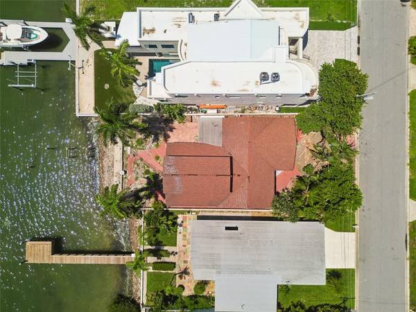 720 BOCA CIEGA ISLE DR, St Pete Beach, FL, 33706 photo 9