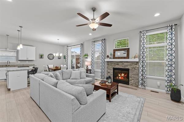 415 Knothole LN, Wentzville, MO 63385