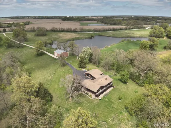 12053 212th ST, La Belle, MO 63447