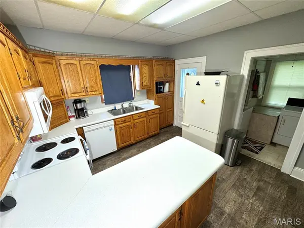 407 E 5th, Shelbyville, MO 63469