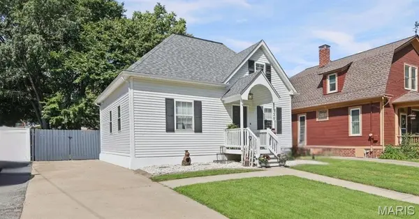 139 Columbia AVE, Edwardsville, IL 62025
