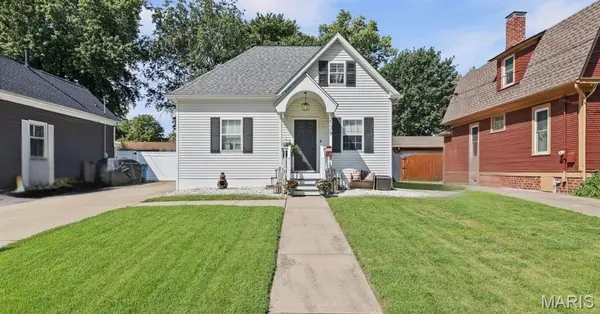 139 Columbia AVE, Edwardsville, IL 62025