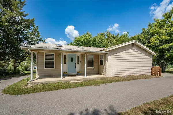 1734 Engle DR, Arnold, MO 63010