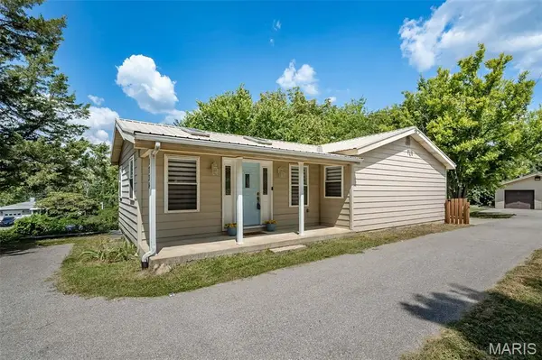 1734 Engle DR, Arnold, MO 63010