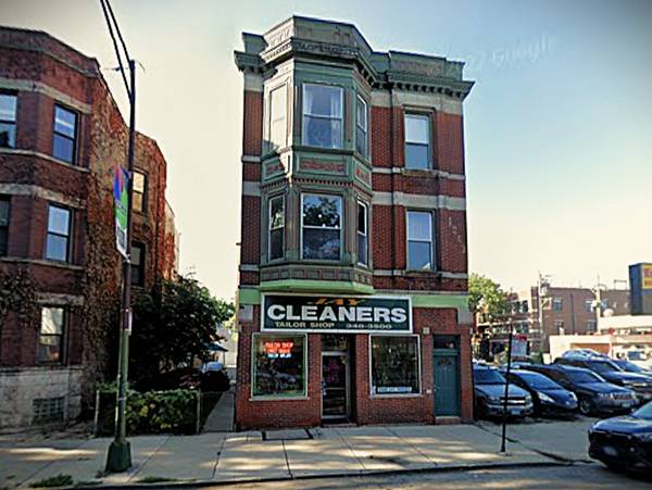 1953 W Roscoe ST, Chicago, IL 60657