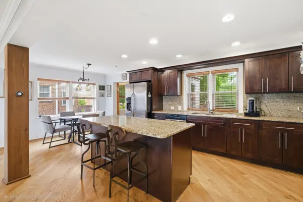 7910 BABB AVE, Skokie, IL 60077