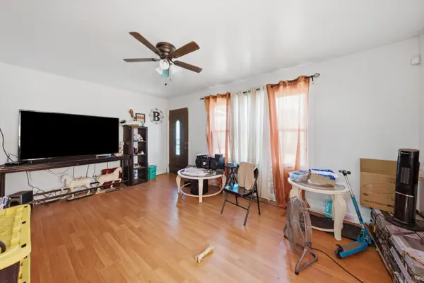 3809 W 86th ST, Chicago, IL 60652