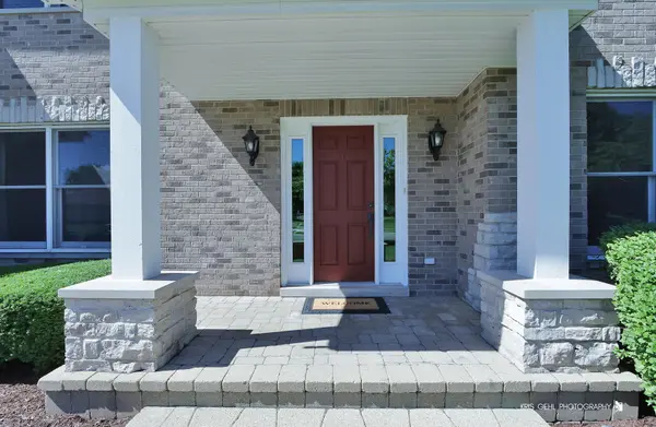 2935 Oxford CT, Aurora, IL 60502