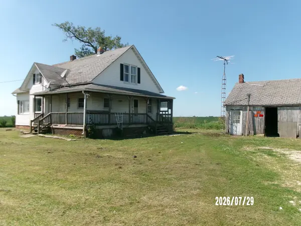 1588 E 1400 North RD, Crescent City, IL 60928