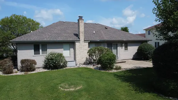 830 Coyote TRL, Manteno, IL 60950